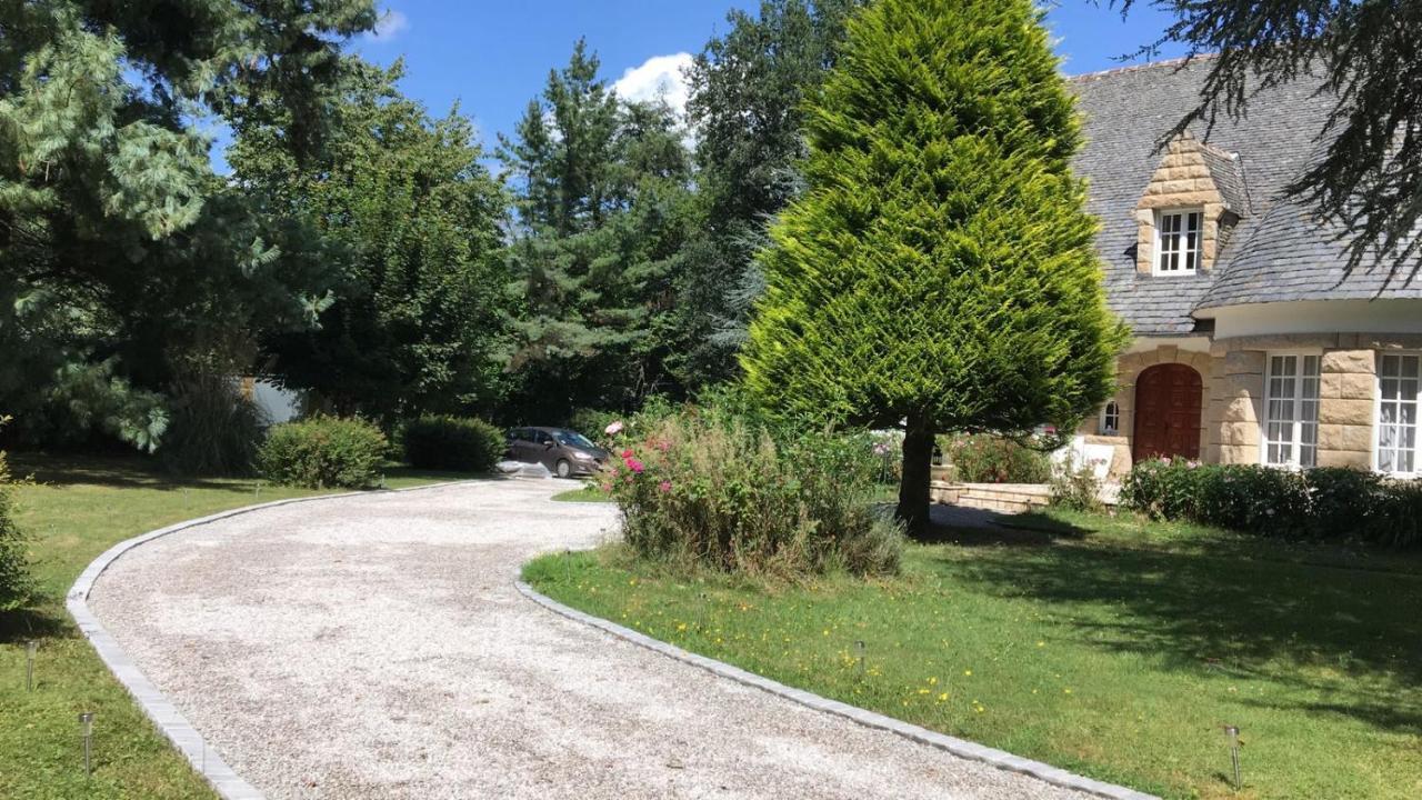 Crown Roads Bed and Breakfast Le Faouët Εξωτερικό φωτογραφία