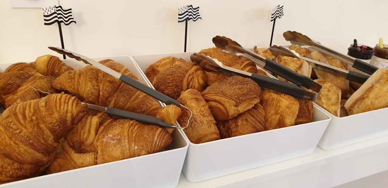 Crown Roads Bed and Breakfast Le Faouët Εξωτερικό φωτογραφία