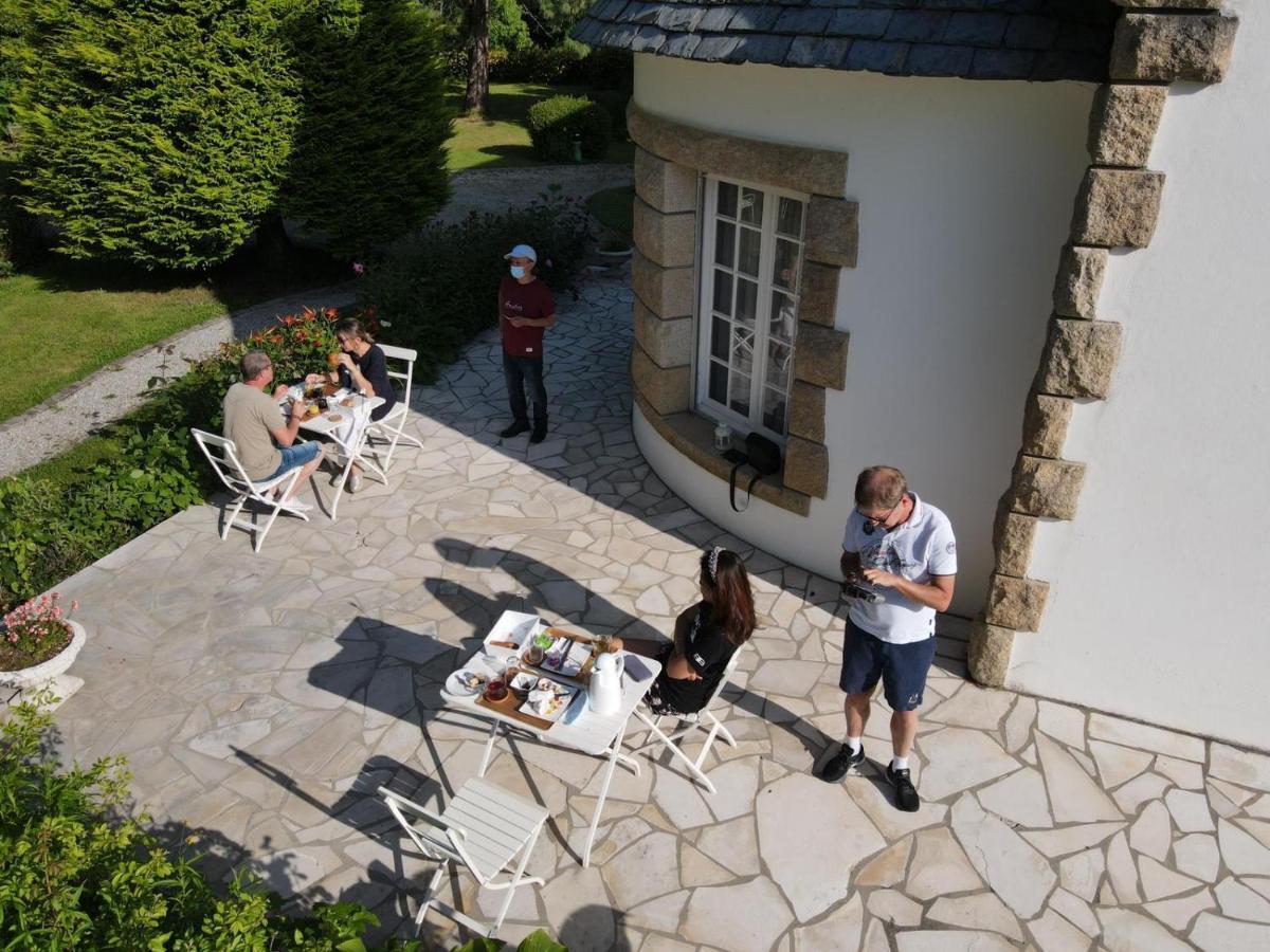 Crown Roads Bed and Breakfast Le Faouët Εξωτερικό φωτογραφία